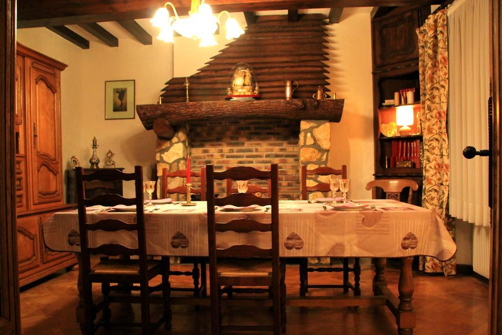 La Maison Des Chats Saint-Mary-le-Plain エクステリア 写真