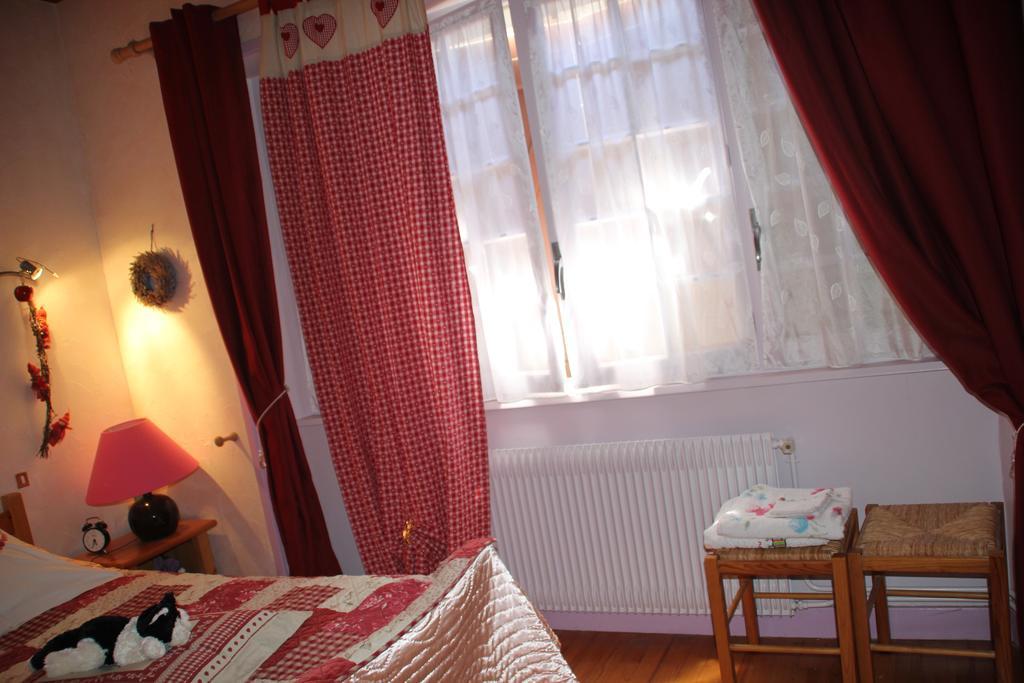 La Maison Des Chats Saint-Mary-le-Plain エクステリア 写真